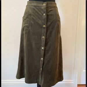 Max Edition Olive Green Faux Suede Skirt